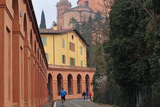 Porticoes of Bologna and Basilica San Luca Guided Tour - Customer Review Highlights