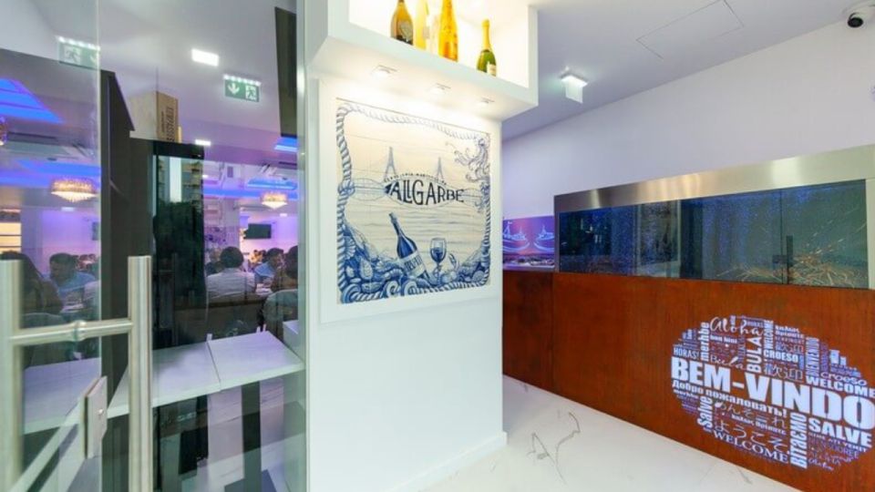 Portimão: Arabian Night Dance Show With Tapas and Wine - What to Expect