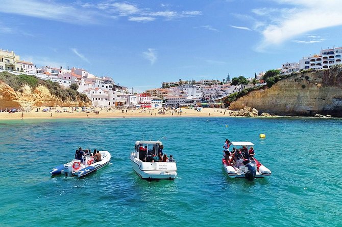 Portimão: Benagil Caves Speedboat Tour - Boat Amenities and Safety
