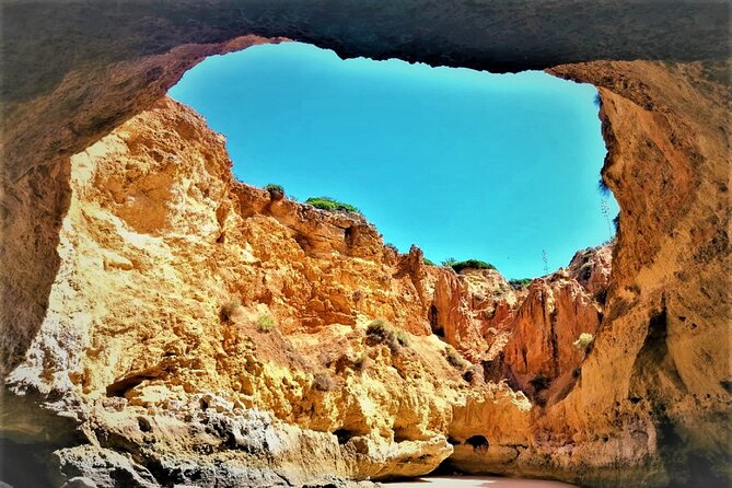 Portimão: Benagil Caves Speedboat Tour - Meeting Point and Pickup