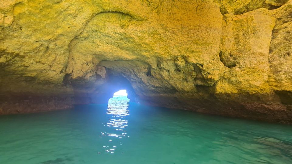 Portimão: Sunrise Private Tour - Available Languages and Accessibility