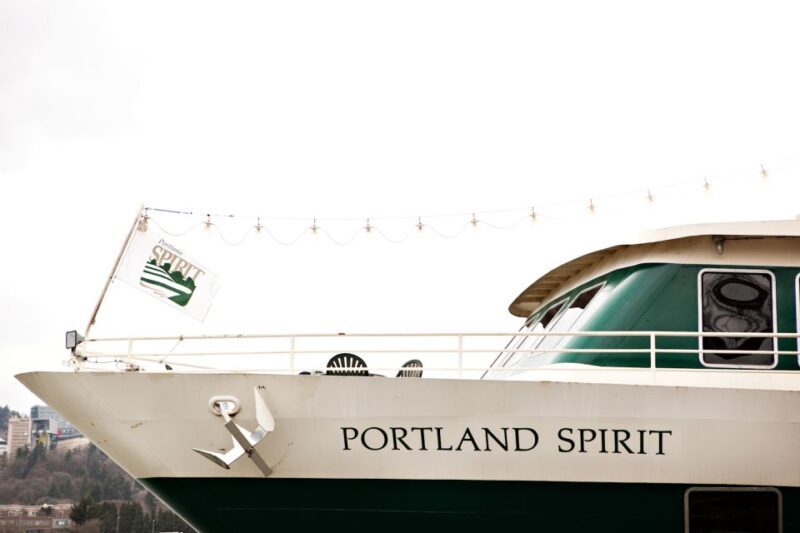Portland: 2-hour Lunch Cruise on the Willamette River - Portland: 2-hour Lunch Cruise on the Willamette River — A Practical Guide