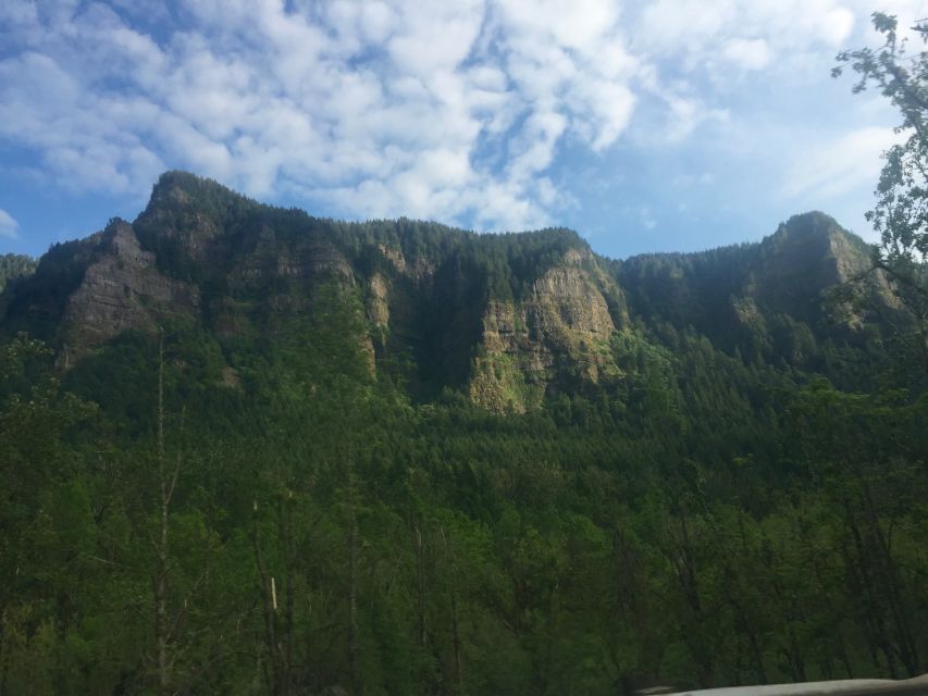 Portland: Columbia River Gorge 3-Hour Small Group Tour - Itinerary Breakdown
