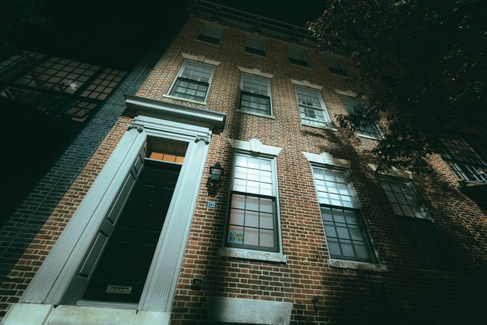 Portland Ghosts Boos and Booze Haunted Pub Crawl - Uncovering Sinister Histories