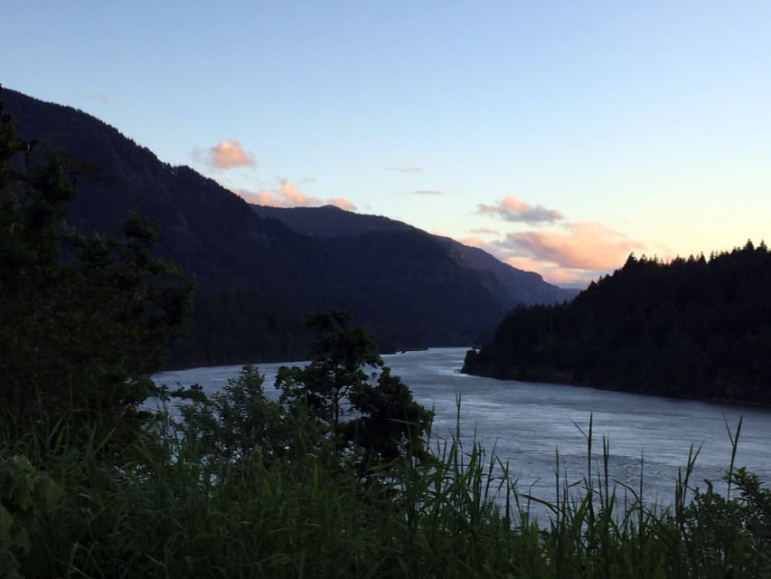 Portland: Mount Hood Wine and Waterfalls Full-Day Tour - Important Information