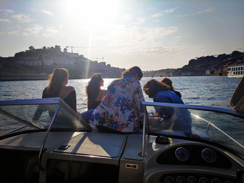 Porto: 6 Bridges on a Private Boat Tour 1h30m Sunset Option - Tour Highlights