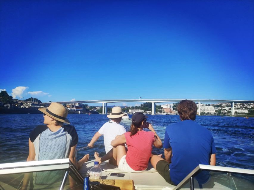 Porto: 6 Bridges on a Private Boat Tour 1h30m Sunset Option - Sunset Option