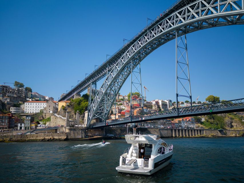 Porto: 6 Bridges Port Wine River Cruise With 4 Tastings - Tasting the Flavors of Port Wine