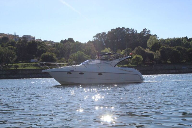 Porto: 6 Bridges Yacht Cruise with Local Wine & Snacks - FAQs