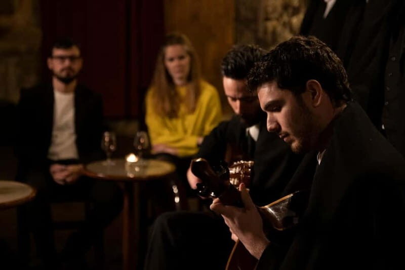 Porto: An Intimate Fado Show in a Historical Tavern - The Venue and Atmosphere