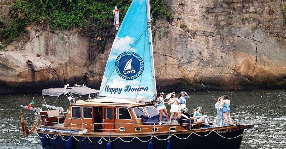 Porto : Bachelorette Party on Private Boat (1-10px) - Pricing and Inclusions