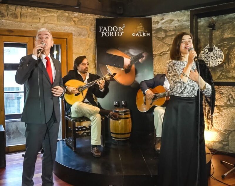 Porto: Cálem Cellar Tour, Fado Show & Wine Tasting - Key Points