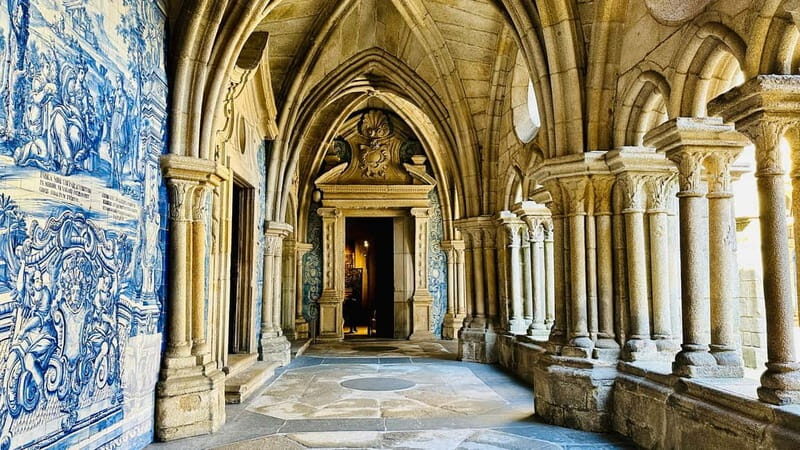 Porto Cathedral Guided Tour with Entrance Tickets - Introduction