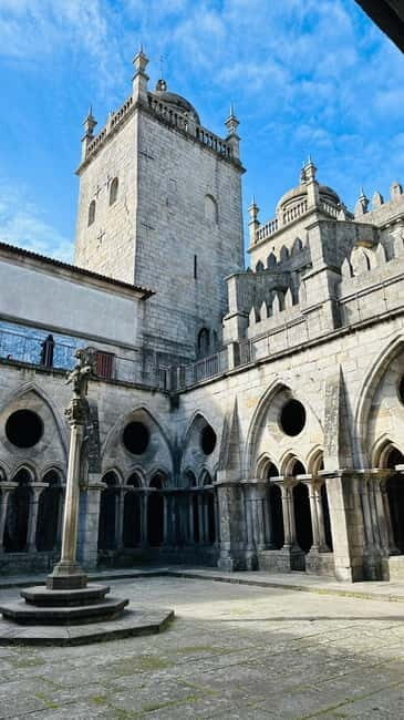 Porto Cathedral Guided Tour with Entrance Tickets - How This Tour Adds Value