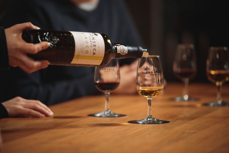 Porto: Cellar Tour, Dinner & Fado Show at Fonseca - Intimate Fado Music Performance