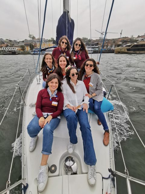 Porto: Charming Sailboat Bachelor Party With Drinks - Capturing Group Photographs