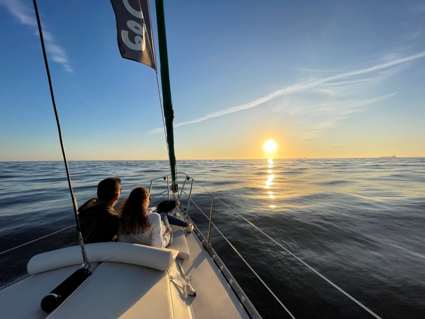Porto: Charming Sailboat Cruise Sunset - Exploring the Douro River