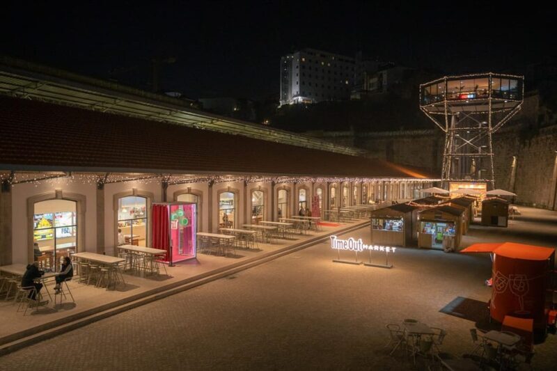 Porto: Christmas Lights Flexible Walking Tour - Final Thoughts: Who Will Love This Tour?