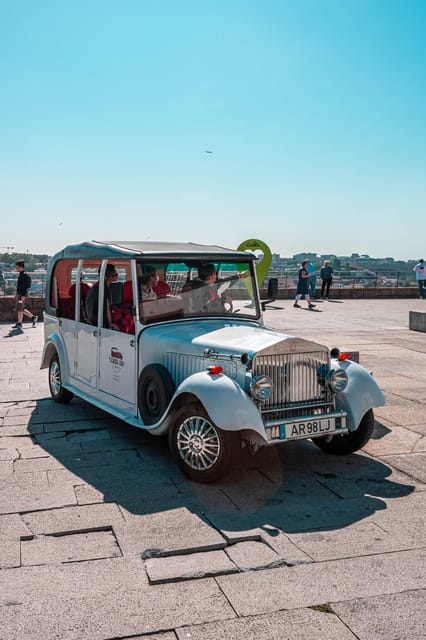 Porto: City Center Eco Car e Cruzeiro Rio Douro - The River Cruise: A Highlight of the Day