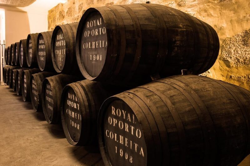 Porto: Classic Tour at Real Companhia Velha - Logistics and Practical Tips