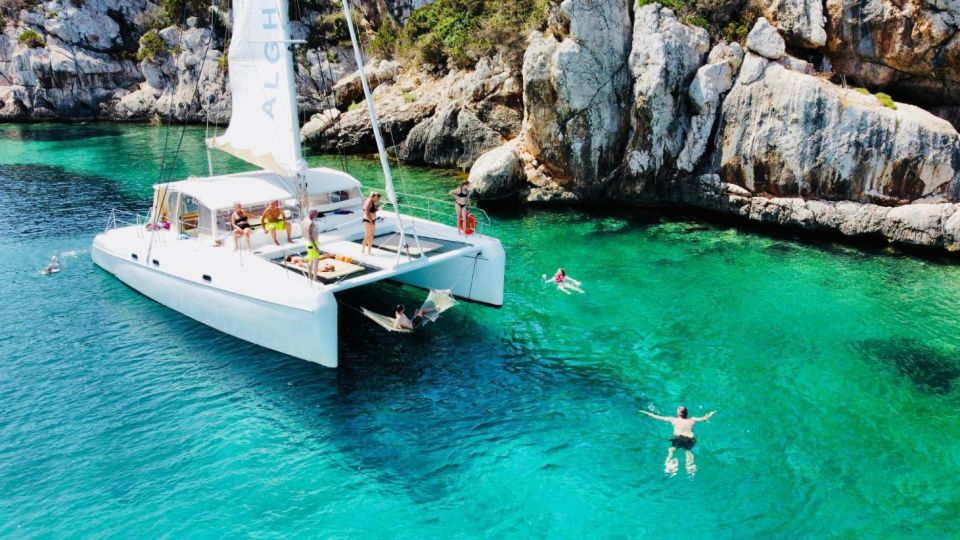 Porto Conte: Half-Day Catamaran Tour With Aperitif - Key Points