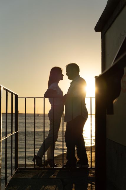 Porto: Couple Photo Session in Old Foz - Minimum 30 Edited Photos