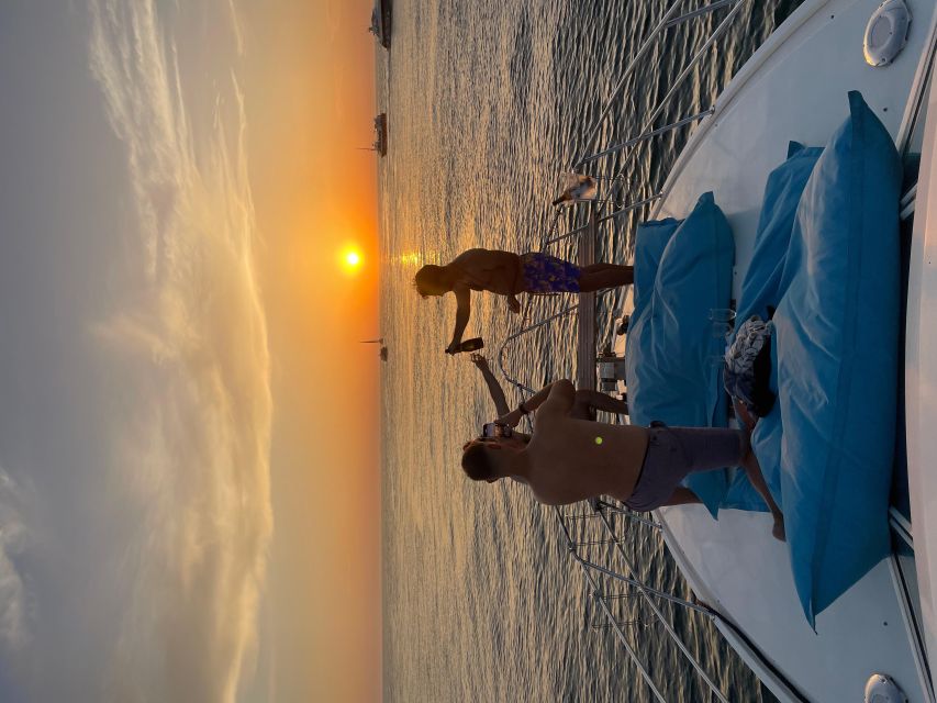 Porto: Douro 6 Bridges or Sunset Tour With Welcome Drinks - Duration and Languages