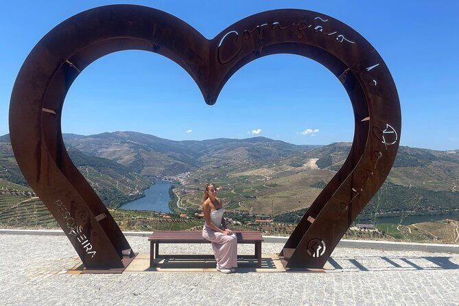 Porto: douro valey, 2 Wine regions, Sommelier, boat trip & lunch - Key Points