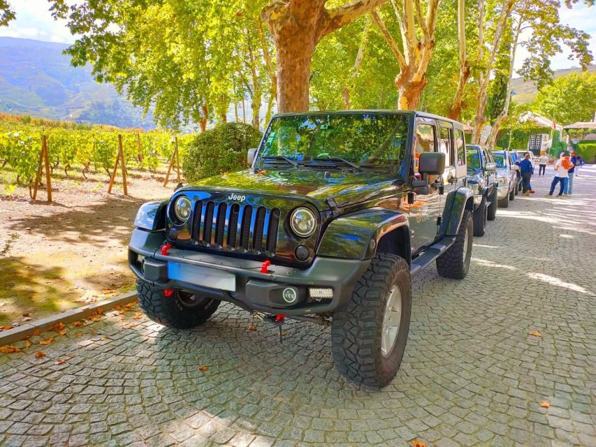 Porto/Douro:4x4 Private Tour With Lunch, Wine Taste and Boat - Off-road Adventure