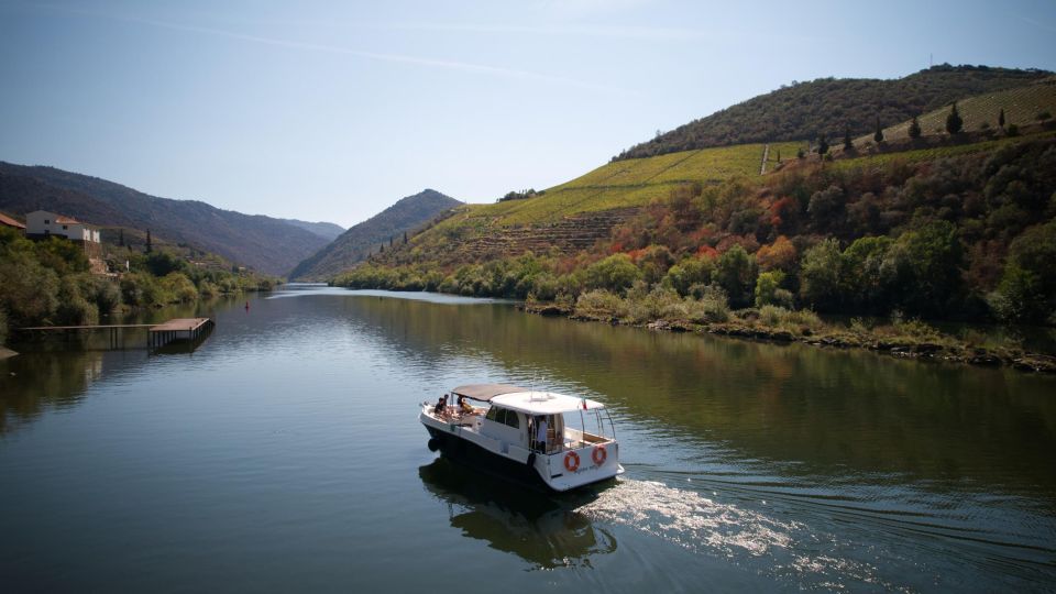 Porto/Douro:4x4 Private Tour With Lunch, Wine Taste and Boat - Inclusions Breakdown