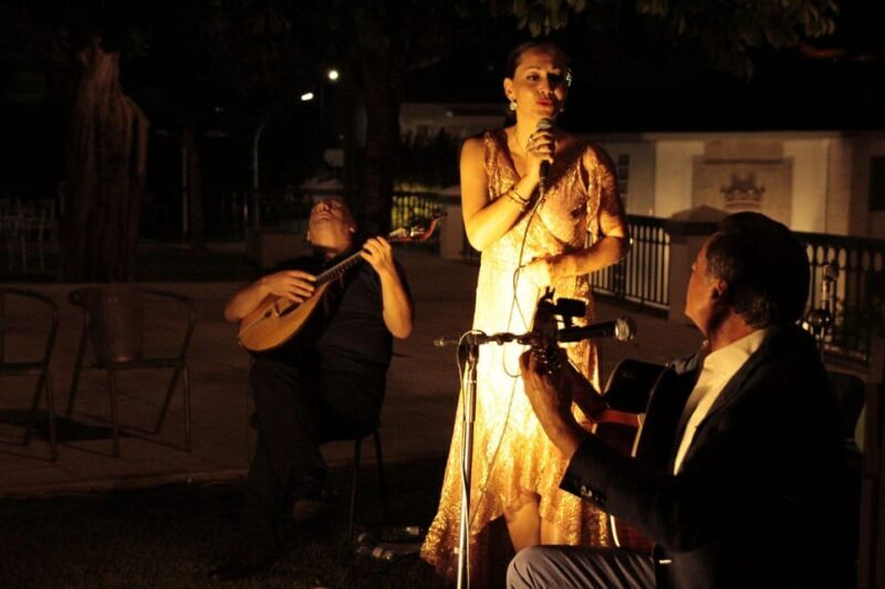 Porto: Fado Show with Dinner in a Traditional Fado House - Key Points