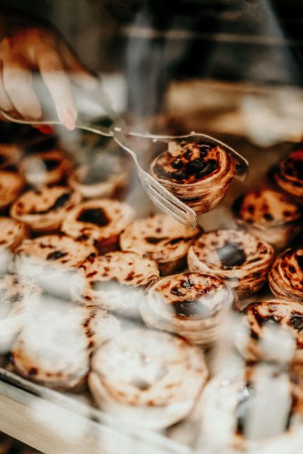 Porto: Food and Wine Tasting Tour of Secret HIDDEN GEMS - Delicious Plates and Passionate Owners