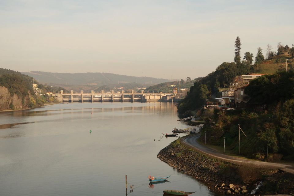 Porto: Francesinha Experience With Yacht Trip - Itinerary: Starting and Ending Point