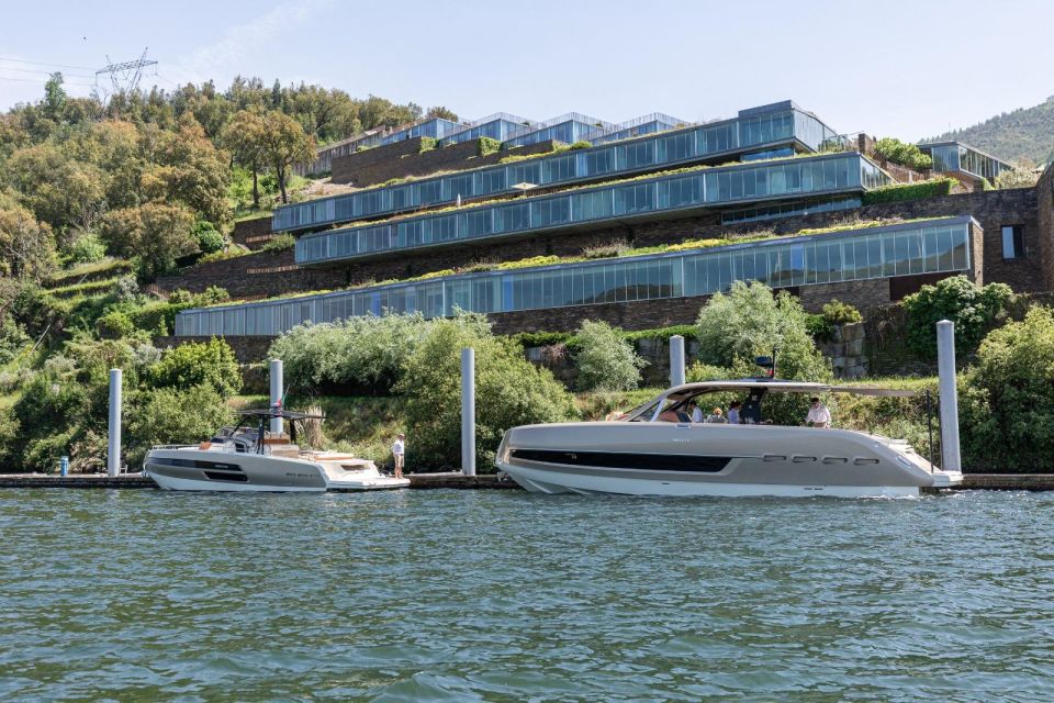 Porto: FULLDAY Private Luxury Yacht in the Douro - Exclusive Private Yacht