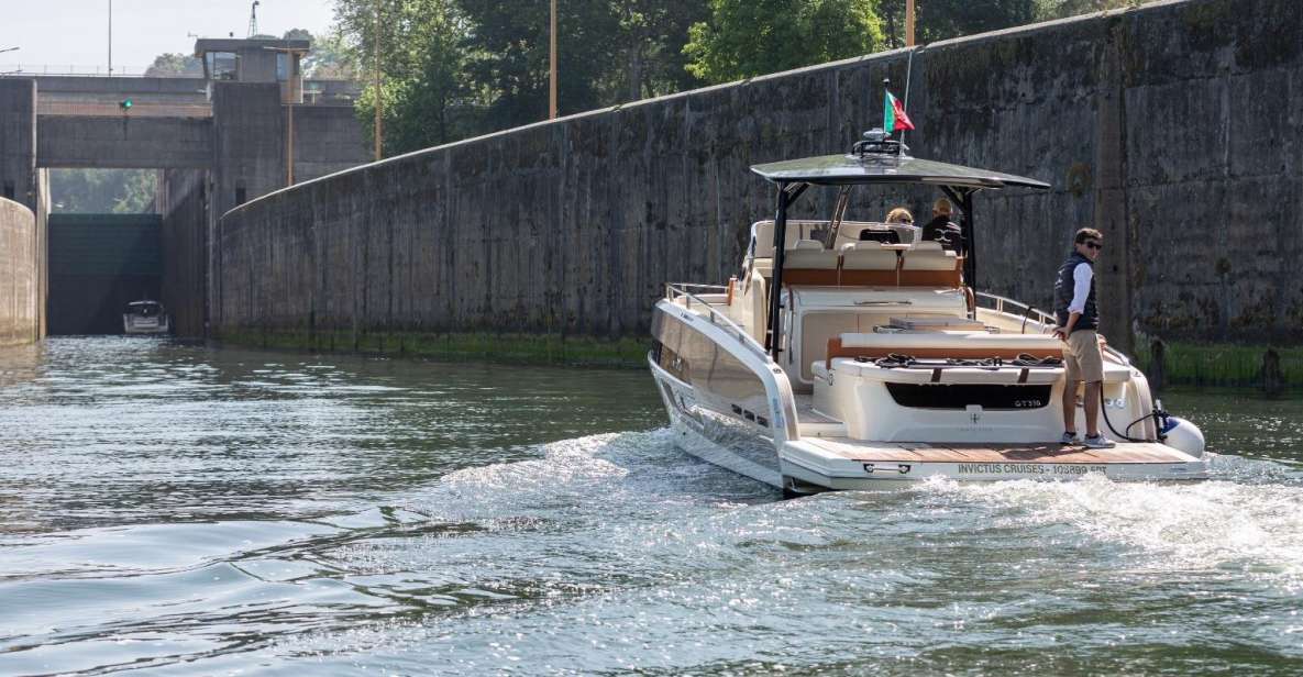 Porto: FULLDAY Private Luxury Yacht in the Douro - Passage Through Locks