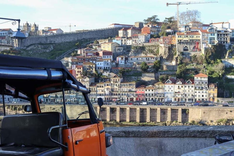 Porto: Fun Private Tuk Tuk Tour - Detailed Breakdown of the Itinerary