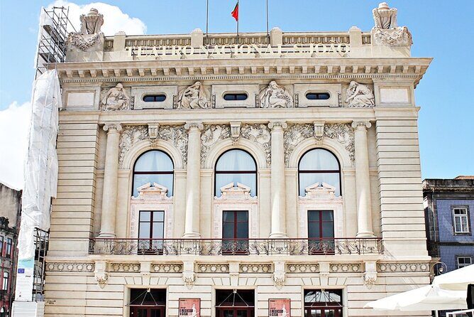 Porto (Gaia) Scavenger Hunt and Sights Self-Guided Tour - Practical Considerations