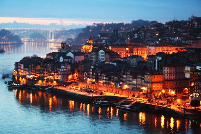 Porto: Half-Day Small Group City Tour with port wine tasting - FAQs