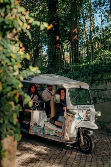 Porto Half Day Tuk Tuk Tour Clérigos, Seaside and Viewpoints - Practical Details and What to Keep in Mind