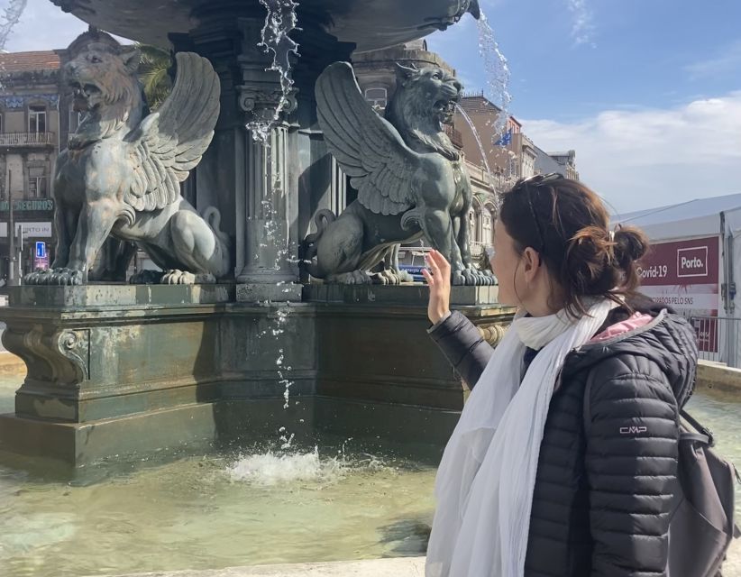 Porto: Highlights & hidden gems Walk - max 8 - The Authentic Porto Experience