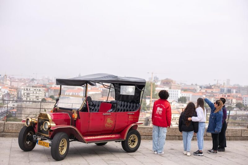 Porto Legends Full Day: Walk & TukTuk Fun Tour - Authentic Experiences and Authenticity