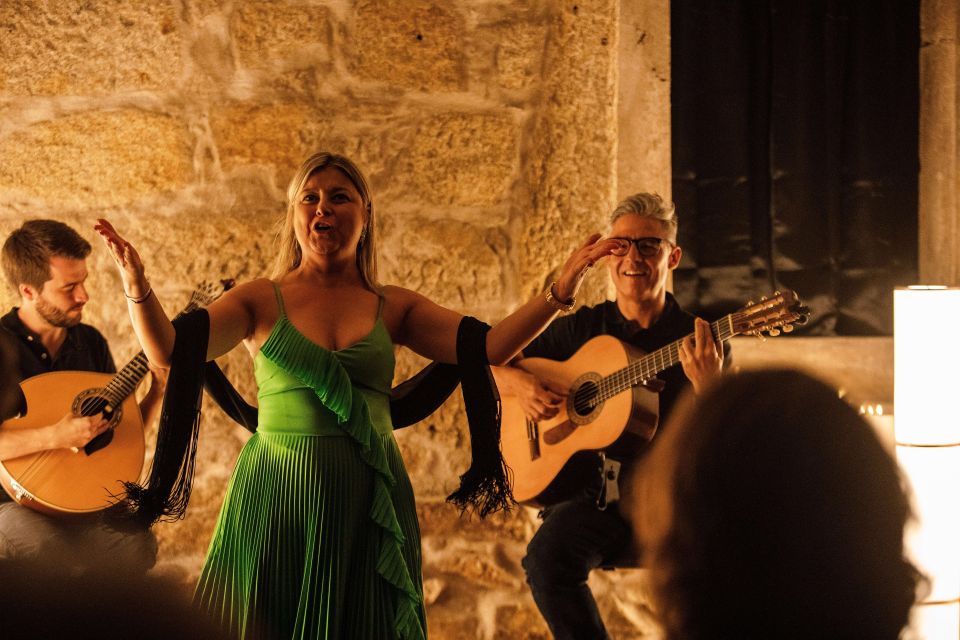 Porto: Live Fado Show With Glass of Port Wine - Tips for Attending