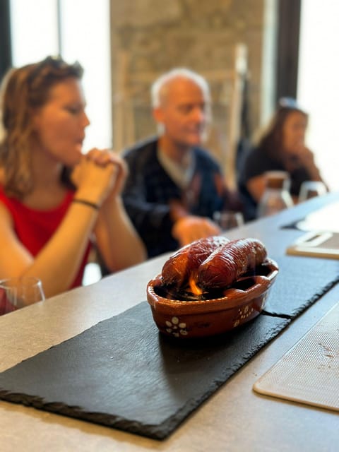 Porto: Local Market Tour & Cooking Class/Showcooking - FAQ