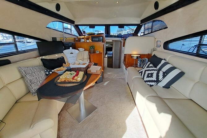 Porto: Luxury Yacht Tour on the Douro River - Sunset or Daytime - Traveler Feedback and Reviews