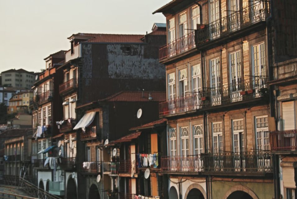 Porto Old Ribiera Wall Town Walking Tour - Key Points