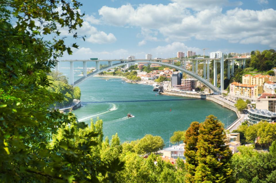 Porto Old Ribiera Wall Town Walking Tour - Culinary Delights