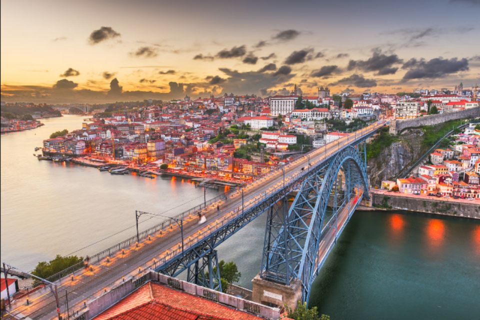 Porto Old Ribiera Wall Town Walking Tour - Tips for Tour Participants