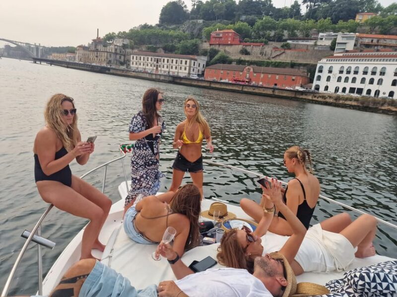 Porto: Private 6 Bridges Tour, welcome drink & sunset option - Enjoying Foz do Douro and Sunset Moments