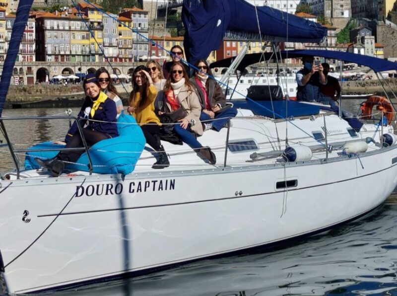 Porto: Private Douro River Charming Cruise w/wine tasting 8p - FAQs