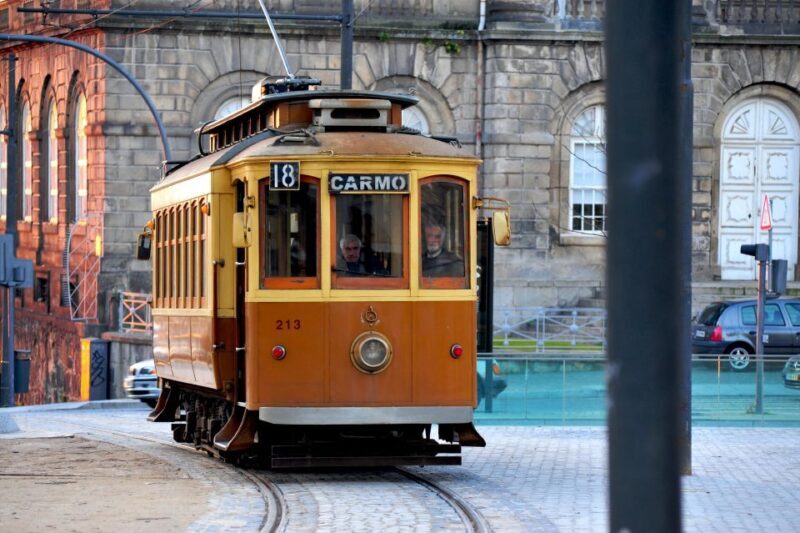 Porto Private Tour - Highlights and Tram Tickets - Key Points